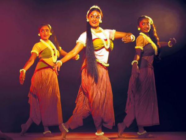 Manju Warrier Makes Production Debut With Theatre Play!