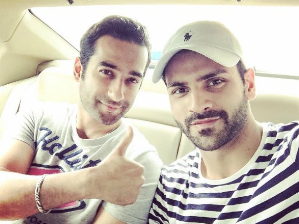 Divek Wedding Updates: Check Out Divyanka’s Wedding Dress Details; Vivek Friend Arrive From US! Divek Wedding Updates: Check Out Divyanka’s Wedding Dress Details; Vivek Friend Arrive From US!