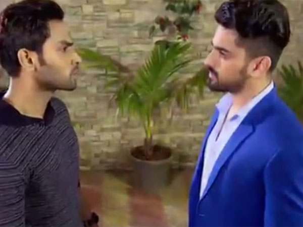 Kunj And Yuvi Try To Impress Twinkle.