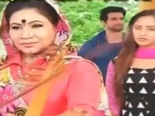 Raina Attracted To Village Customs!