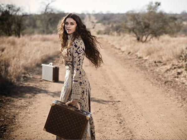 Aditi Rao Hydari-Khoobsurat