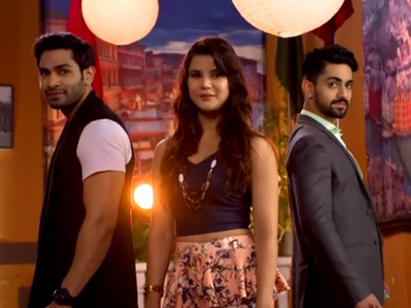 Sonia Arrives With Yuvi And Kunj Sonia Arrives With Yuvi And Kunj