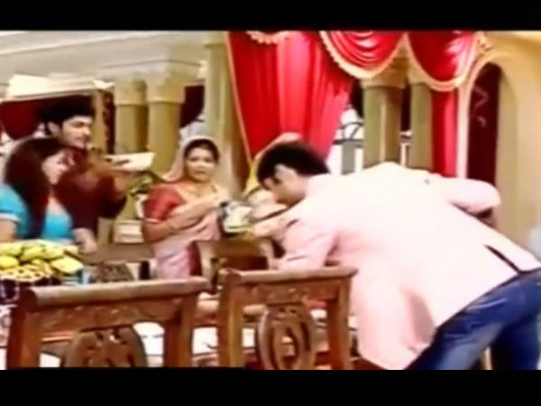 Lakshya & Sanskar Serve Food
