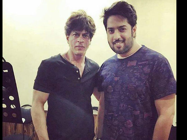 SRK With Fan