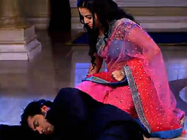 Ragini & Swara Shocked