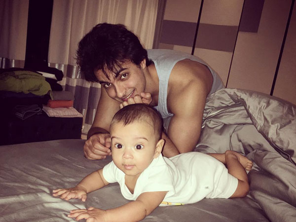 Aayush-Ahil Aayush-Ahil