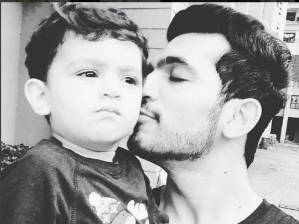 Ayaan To Shake Legs With Papa Arjun