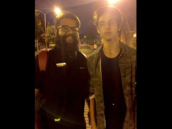 Aryan's Friendly Equation With His Dad