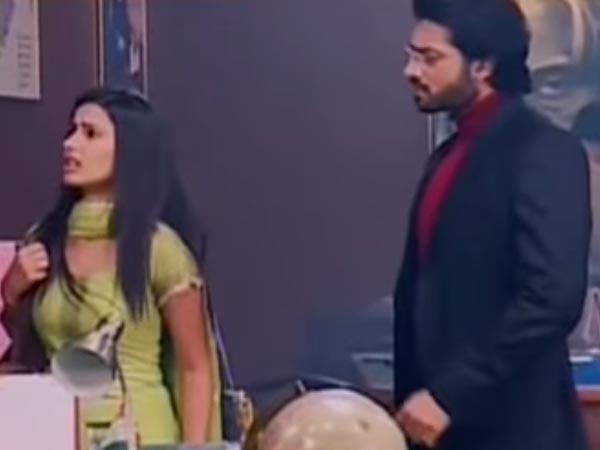 Tanuja Defends Herself Tanuja Defends Herself