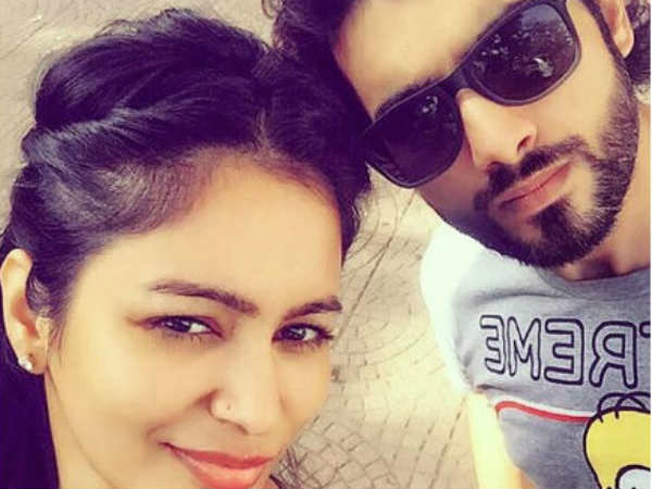 Divyanka Tripathi Thanks Ex-Boyfriend Sharad Malhotra; Pooja Bisht Praises Sharad!