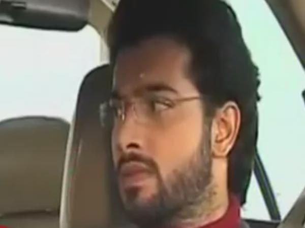 tanuja meets with an accident 