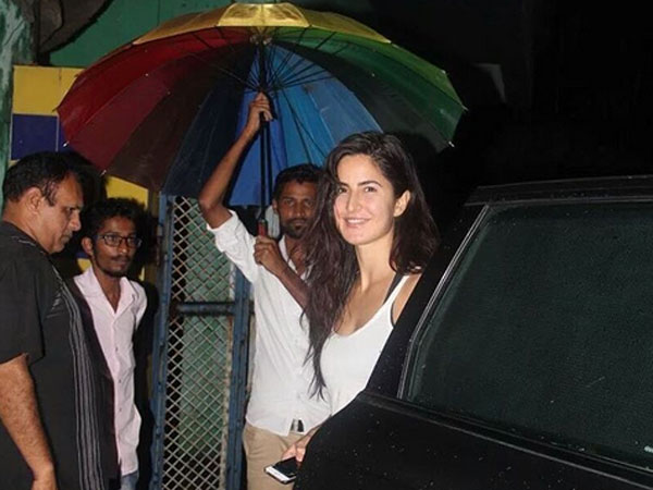 katrina-kaif-deepika-padukone-parineeti-chopra-spotted-natural-avatar