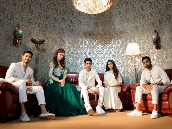 watch-the-promotional-music-video-from-movie-remo-sirikkadhey