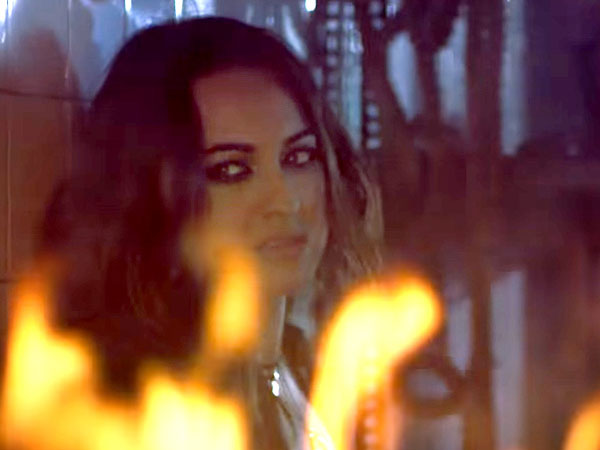 ASHWIN_ROUTH ‏@iMr_Routh 