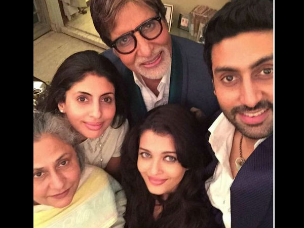 It’s Selfie Time It’s Selfie Time