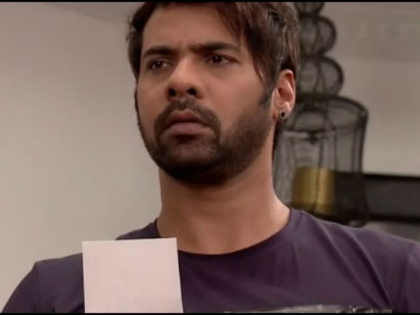 Nikita Aka Pragya Is Abhi's Secretary! Nikita Aka Pragya Is Abhi's Secretary!