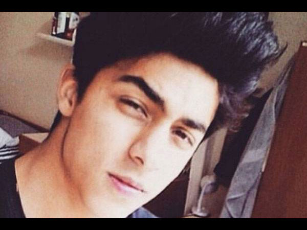 How SRK Is Preparing Aryan For Bollywood