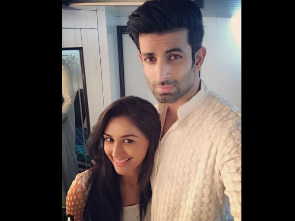 Fans Storm Sony Office