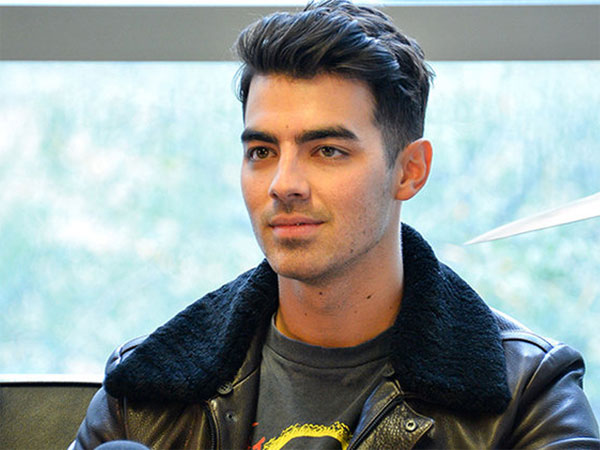 Joe Jonas Is Strightly Against PDA - Filmibeat