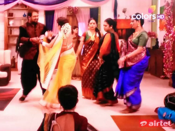 Shakti Spoiler: Soumya Tries To Escape; Preeto Wants Harman To Get Married Again! (PICS)