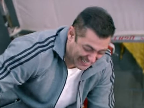 The Making Of Bigg Boss 10 Promos: Salman Khan Enjoys While Shooting 