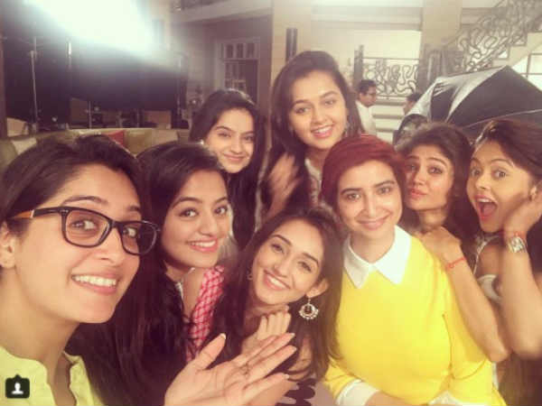 Rashmi Sharma’s Girls Swara, Ragini, Simar, Gopi & Others Come Together For Pink Promotions!