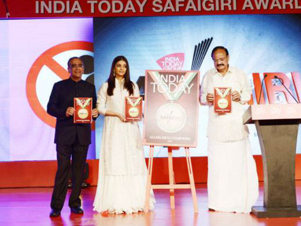 The Trio Unveils The Booklet