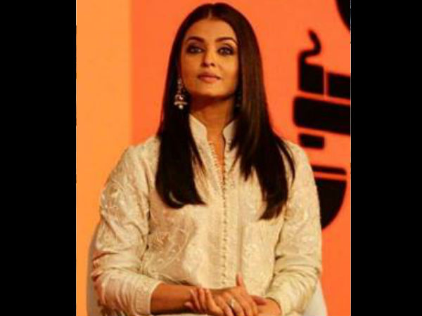 Candid Click Of Aishwarya Rai