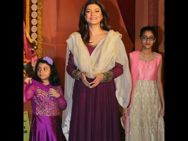 Look At Alisah! Look At Alisah!