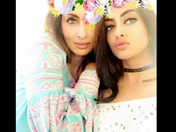  Shweta On Navya's Bikini Pictures 