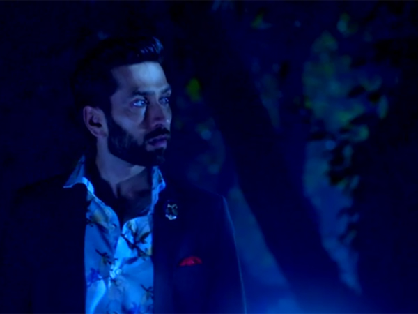 Shivaay Gets A Call Shivaay Gets A Call