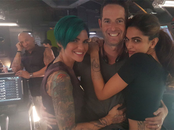 Builds A Good Rapport