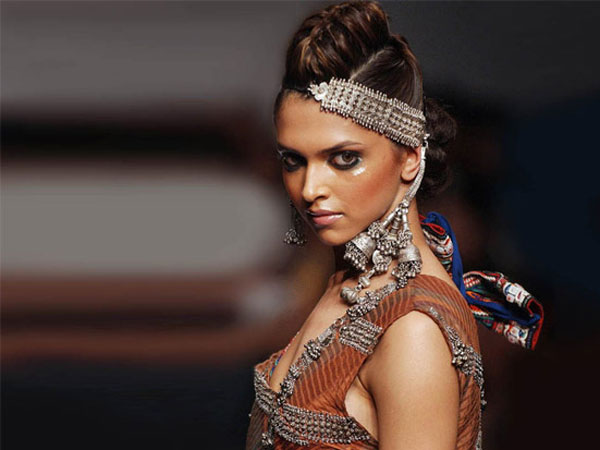 When Farah Khan Saw Her For The First Time