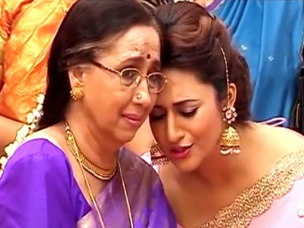 Ishita's Mehendi Ceremony