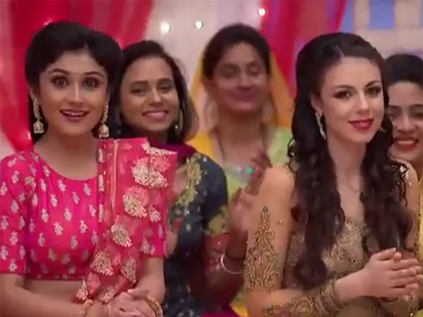 lucky komal badho bahu