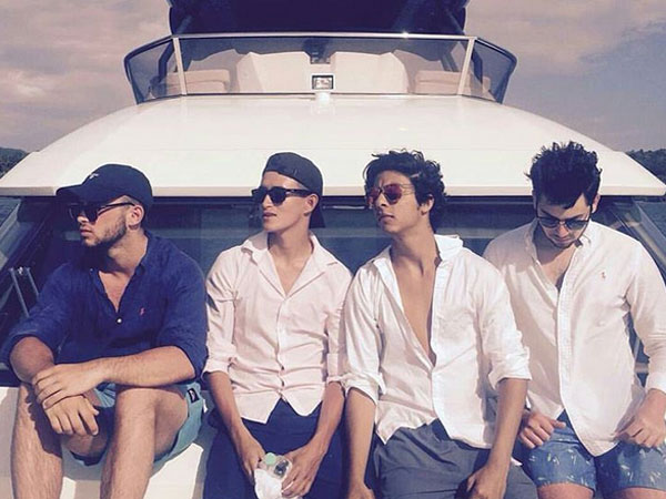 Aryan With Friends Aryan With Friends