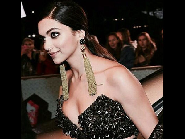 Deepika Tried To Play Safe?