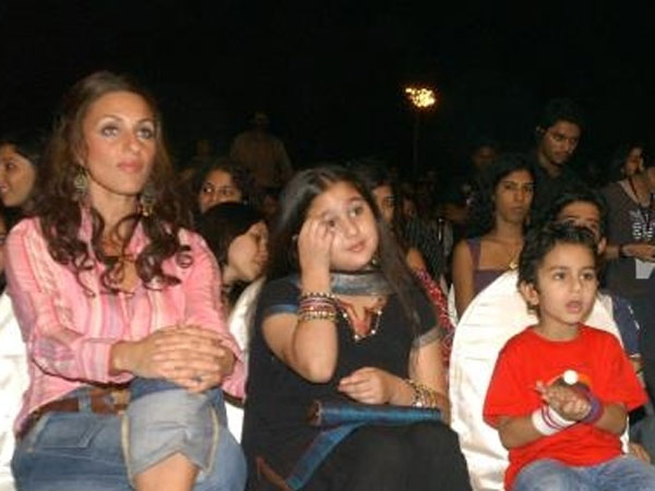 Sara, Ibrahim With Rosa Sara, Ibrahim With Rosa