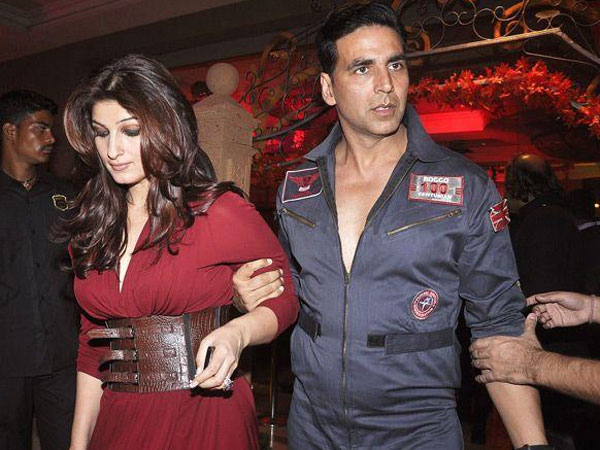 Twinkle Reveals How Akshay Tries To Tone Things Down Twinkle Reveals How Akshay Tries To Tone Things Down