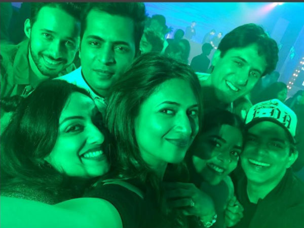 Divyanka With YHM Family
