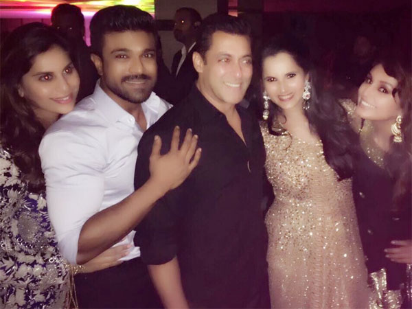Salman Posing With Other Celebs