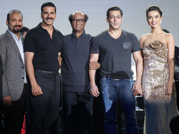 Salman Khan Gatecrashes 2.0 Event