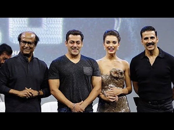 Salman & Amy's Closeness