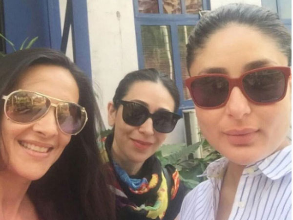 Kareena Kapoor Karishma Kapoor Tara Sharma Selfie Kareena Kapoor Karishma Kapoor Tara Sharma Selfie