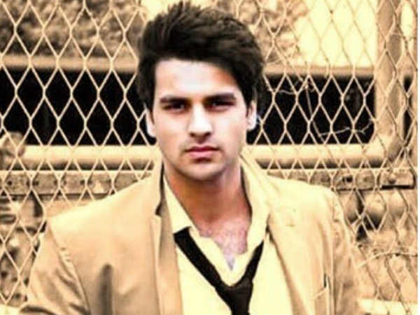 Divyanka Tripathi Is Missing Her Hubby Vivek Dahiya!