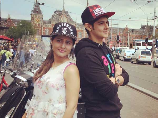 Hina On Rohan's Performance... Hina On Rohan's Performance...