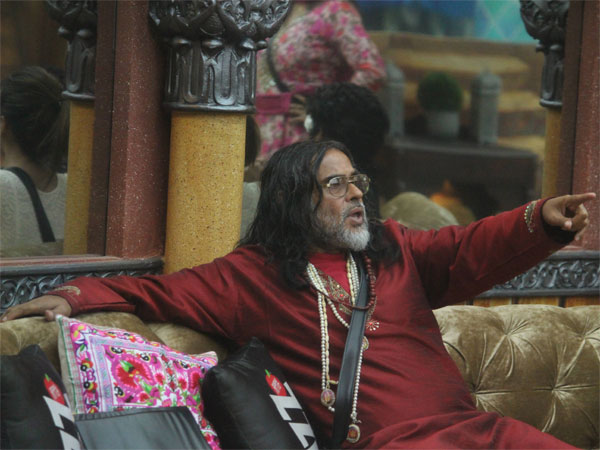 Raka Chatterjee @raka_chatterjee Raka Chatterjee @raka_chatterjee