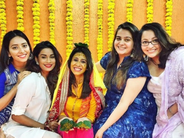 Kishwer With Her Girl Gang