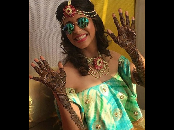 Kishwer With Her Girl Gang