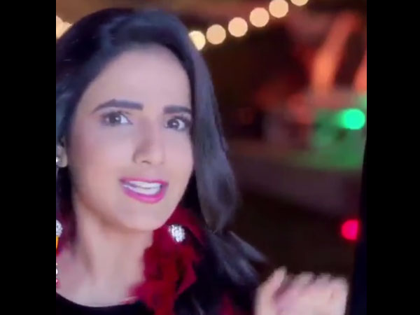 Jasmin As A Gujarati Girl